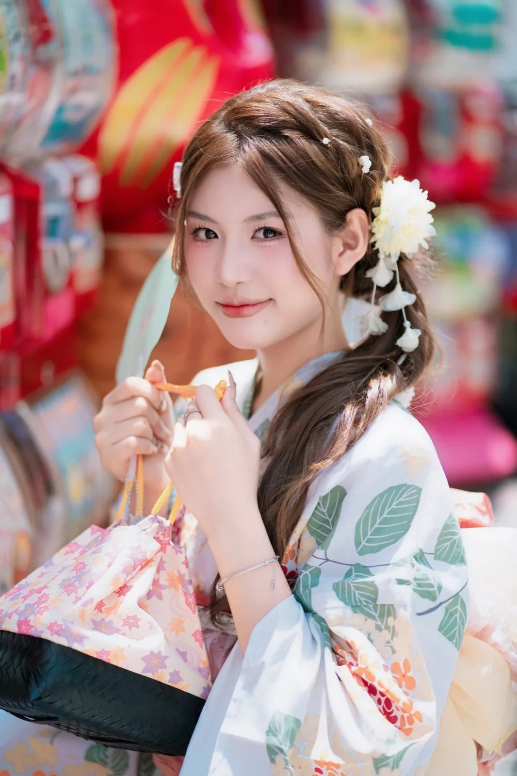 LYAN makeup 1
