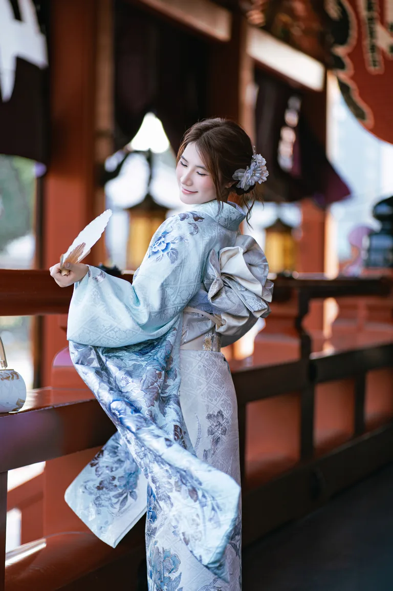 Premium Furisode — style 18