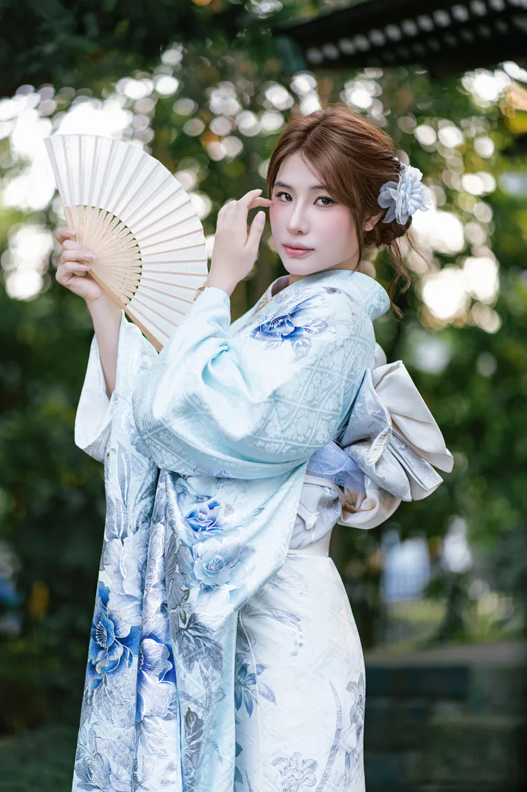Premium Furisode — style 1
