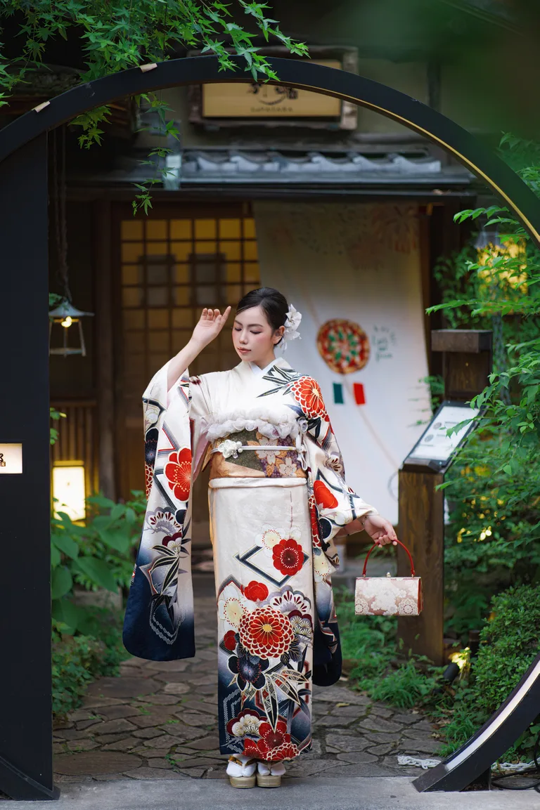 Furisode — style 1